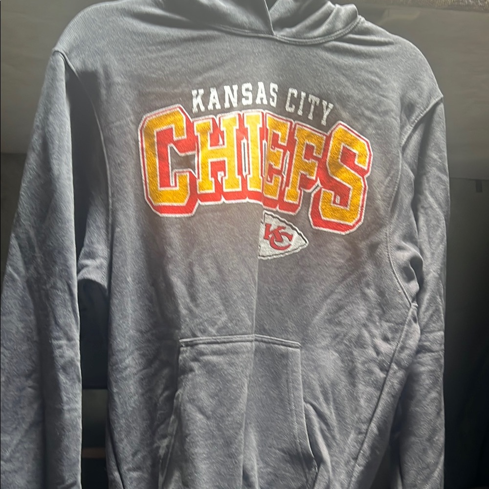 STARTER Gray Kansas City Chiefs Hoodie